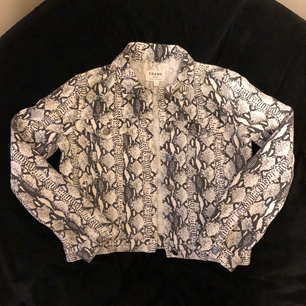 Frame “Gris Multi” Denim Python Jacket Size S - image 4